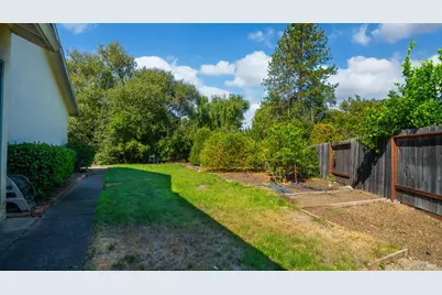 14 St. Paul Circle, Novato, CA 94947 - Photo 52