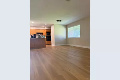 101 McKinley Circle, Vacaville, CA 95687 - Photo 2