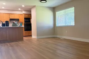 101 McKinley Cir, Vacaville, CA 95687 - Photo 2