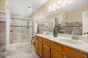 34 Valley W Cir, Napa, CA 94558 - Photo 18