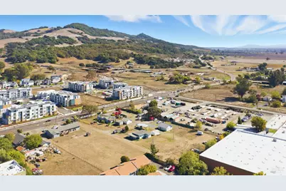 2735 Petaluma Hill Road, Santa Rosa, CA 95404 - Photo 46