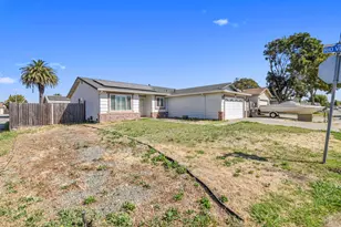 56 Terry Ln, Suisun City, CA 94585 - Photo 2