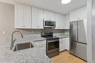 164 N Dutton Ave, Santa Rosa, CA 95401 - Photo 2