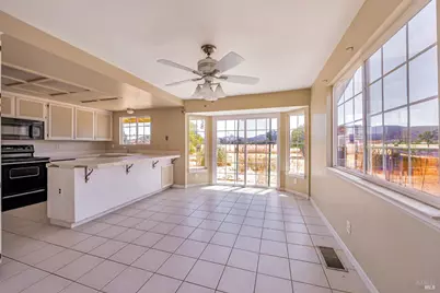 18569 Spyglass Road, Hidden Valley Lake, CA 95467 - Photo 16