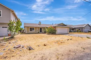 18569 Spyglass Rd, Hidden Valley Lake, CA 95467 - Photo 4