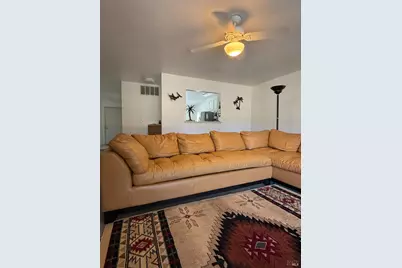 642 Yellowstone Drive, Vacaville, CA 95687 - Photo 8