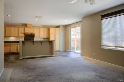 7245 Willow Creek Circle, Vallejo, CA 94591 - Photo 4