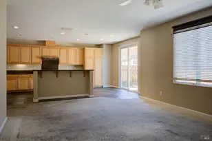 7245 Willow Creek Cir, Vallejo, CA 94591 - Photo 4