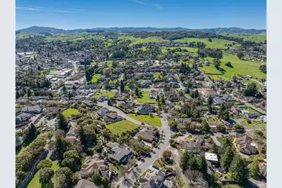 513 Larch Drive, Petaluma, CA 94952 - Photo 14