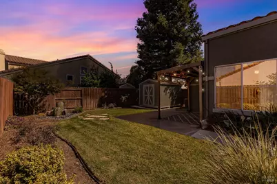 755 Oak Hollow Avenue, Vacaville, CA 95687 - Photo 32