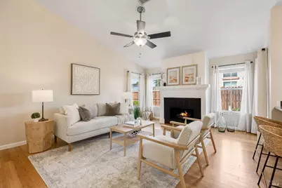 755 Oak Hollow Avenue, Vacaville, CA 95687 - Photo 8