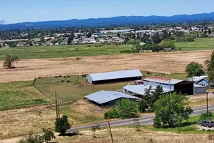 3825 Petaluma Hill Rd, Santa Rosa, CA 95404 - Photo 1