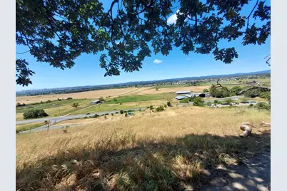 3825 Petaluma Hill Road, Santa Rosa, CA 95404 - Photo 2