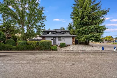 5020 Roma Street, Santa Rosa, CA 95409 - Photo 4