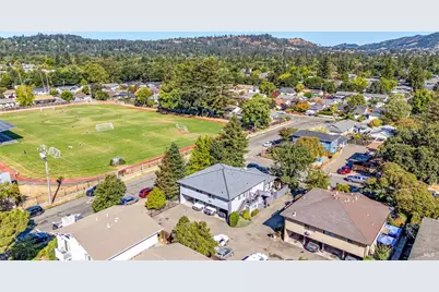 5020 Roma Street, Santa Rosa, CA 95409 - Photo 24