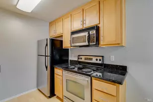 900 Cambridge Dr, Benicia, CA 94510 - Photo 12