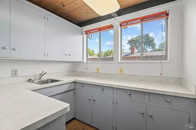 715 S Dora Street, Ukiah, CA 95482 - Photo 8