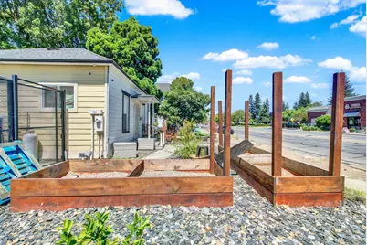 512 Davis Street, Vacaville, CA 95688 - Photo 10