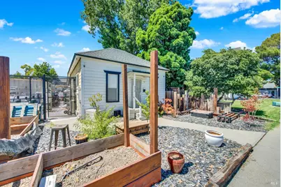 512 Davis Street, Vacaville, CA 95688 - Photo 8