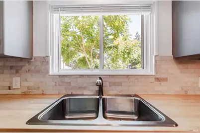 209 Decoe Street, Santa Rosa, CA 95401 - Photo 10