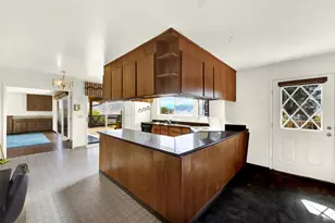 1090 Blueridge Dr, Napa, CA 94558 - Photo 4