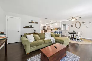 205 W Cherry St, Dixon, CA 95620 - Photo 4