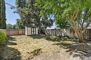 205 W Cherry St, Dixon, CA 95620 - Photo 22