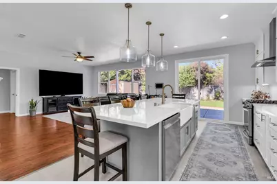 1946 Leaning Oak Court, Fairfield, CA 94534 - Photo 4