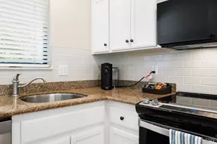 833 Augusta Cir, Napa, CA 94558 - Photo 8