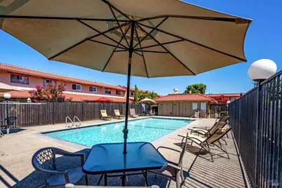 21 Avram Avenue, Rohnert Park, CA 94928 - Photo 2