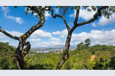 48 Manzanita Avenue, Novato, CA 94945 - Photo 38