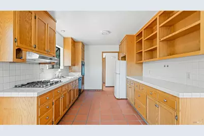 48 Manzanita Avenue, Novato, CA 94945 - Photo 8