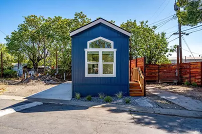 101 Colgan Avenue #2, Santa Rosa, CA 95404 - Photo 2