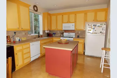1349 Golf Course Drive, Windsor, CA 95492 - Photo 10