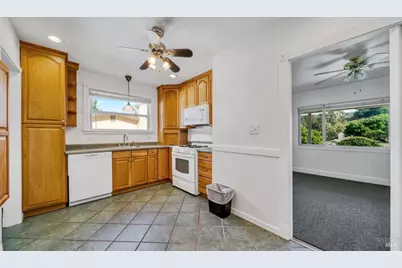 8125 Earl Street, Oakland, CA 94605 - Photo 8