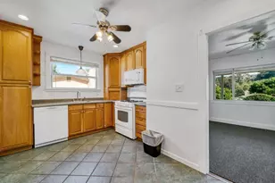 8125 Earl St, Oakland, CA 94605 - Photo 8