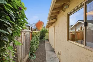 220 Cedar Cir, Healdsburg, CA 95448 - Photo 30
