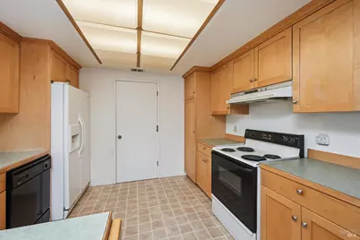 220 Cedar Circle, Healdsburg, CA 95448 - Photo 8