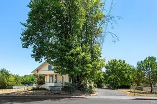 1010 University St, Healdsburg, CA 95448 - Photo 14