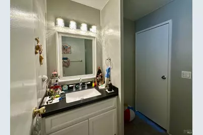 102 Royal Oak Court #102, Fairfield, CA 94533 - Photo 24