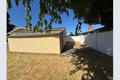 2040 Las Lomas Court, Concord, CA 94519 - Photo 42