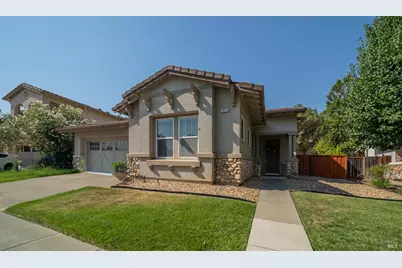 4013 The Masters Drive, Fairfield, CA 94533 - Photo 2