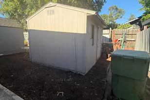 1724 Lockwood Dr, Ukiah, CA 95482 - Photo 20