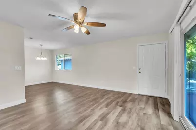 128 Del Rio Court #4, Vacaville, CA 95687 - Photo 4