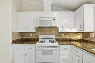 2195 Delpha Dr, Napa, CA 94558 - Photo 16