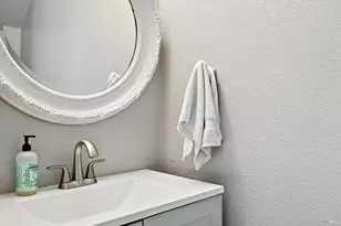 27 Fredrick Dr, Rohnert Park, CA 94928 - Photo 20