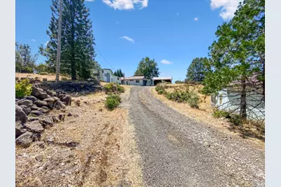30391 Minnow Creek Lane, Round Mountain, CA 96084 - Photo 8