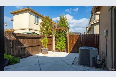 372 Primrose Drive, Vacaville, CA 95687 - Photo 36
