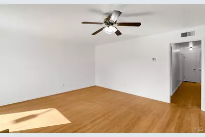 335 Hermosa Avenue, Vallejo, CA 94589 - Photo 16