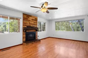 40 El Rancho Dr, Cloverdale, CA 95425 - Photo 2